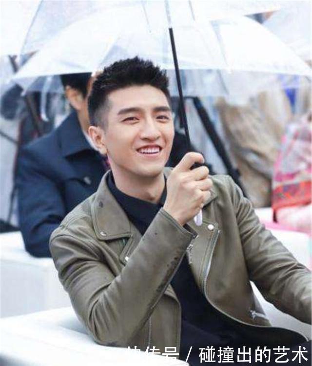 苗圃的儿子是金瀚?两人关系如母子,网友:难怪