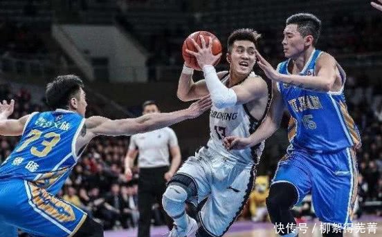 贺天举豪华游艇兜风,郭艾伦上跑男撕名牌,辽篮