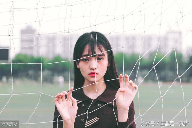 男女之间存在真感情,才会有的小动作,准的离谱!