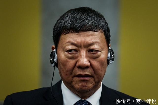 父亲为50元把他卖掉,长大后去养牛,后创办百亿企业却被踢出局