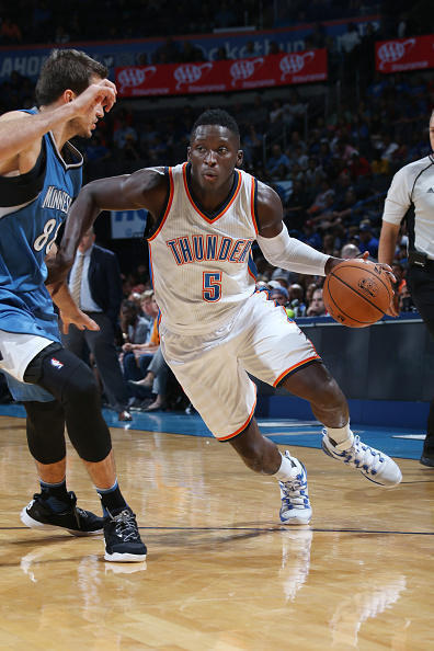 雷霆队胜森林狼 t01d070de13b6abf20a.jpg?size=396x594