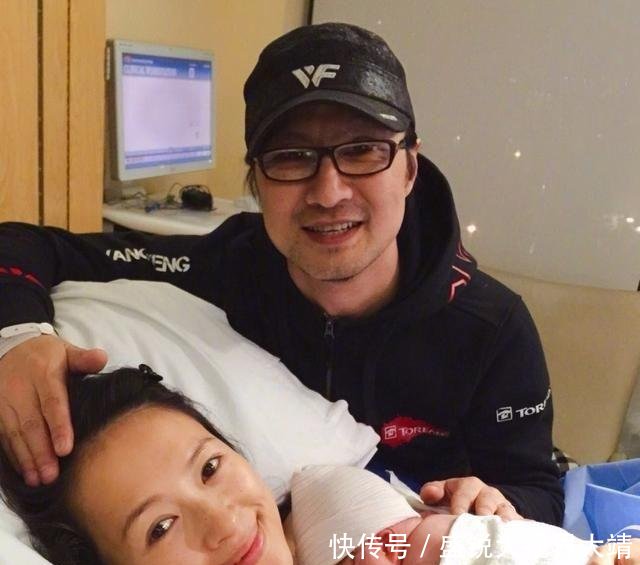 章子怡怀二胎与汪峰牵手出行,衣服紧绷惹人注