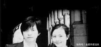 44岁李健全家福, 小5岁妻子是清华博士, 结婚2