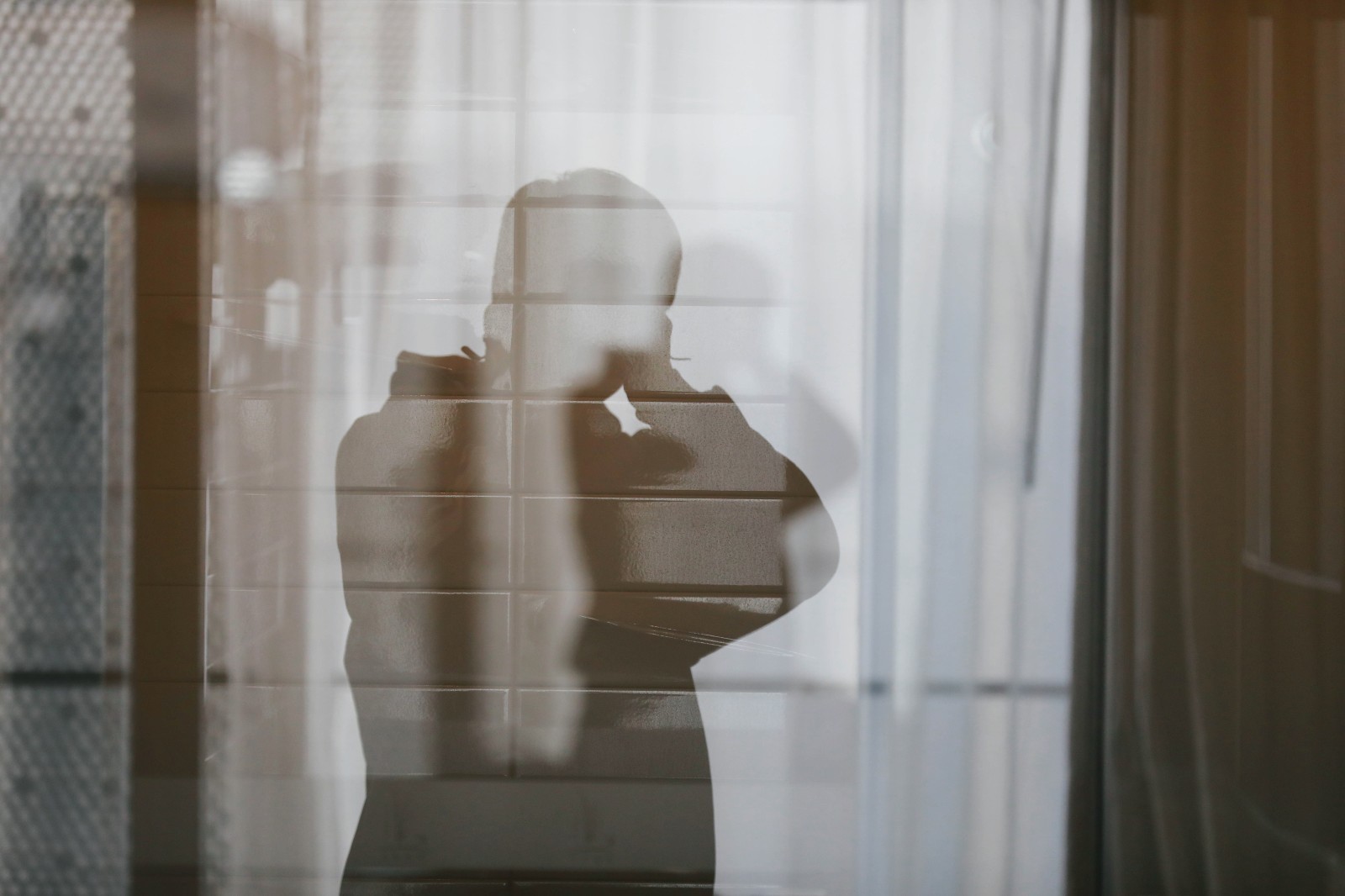 致敬华语乐坛的不朽传奇beyond 樊乐摇滚单曲《赌徒》今日上线