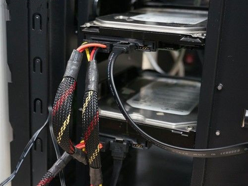 台式电脑能不能装两个硬盘?怎么安装?_360问