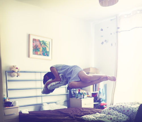 Photoshop制作创意的空中睡姿场景教程_360问