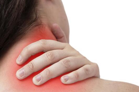 这些方法可帮你缓解落枕不适