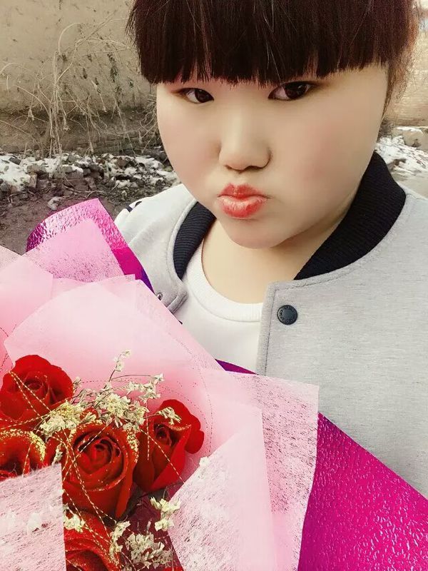 我是个17岁的女生,今年高三了,为什么我这么胖