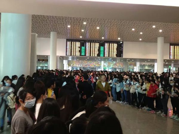 那次去机场看到了花花,徐良,尚雯婕的极客少年