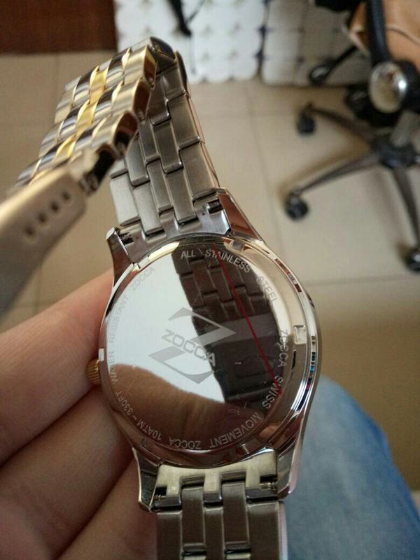 我妈去香港买个快ZOCCA的表,我想知道这块表
