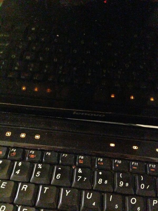 笔记本电脑开机黑屏 点开机键只亮灯,屏幕不亮