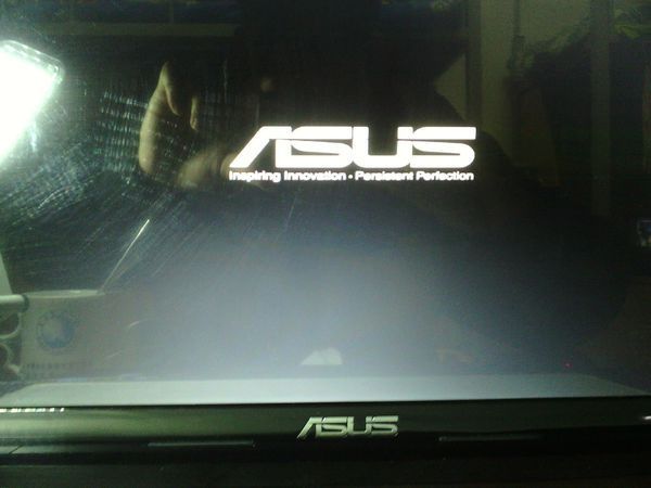 华硕A43S笔记本 无法开机 一直停留在画面ins
