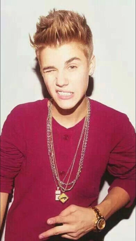 Justin Bieber的发色还有鹿晗的这张是什么颜色