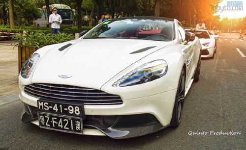 澳门车不是右舵的吗?怎么这些全是左舵的?_3