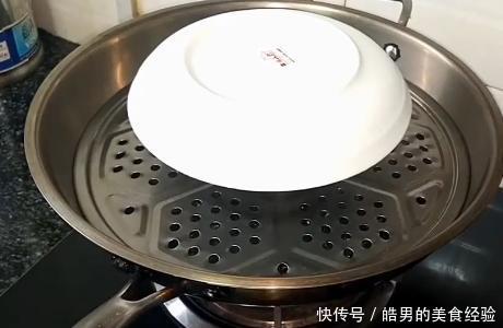 两个鸡蛋,一袋牛奶,制作出来的早餐美食,你从来没有吃过