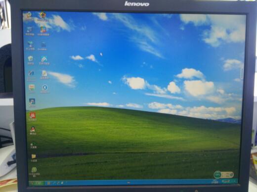 电脑显示器黑屏跟正常情况一直闪一直闪是什么