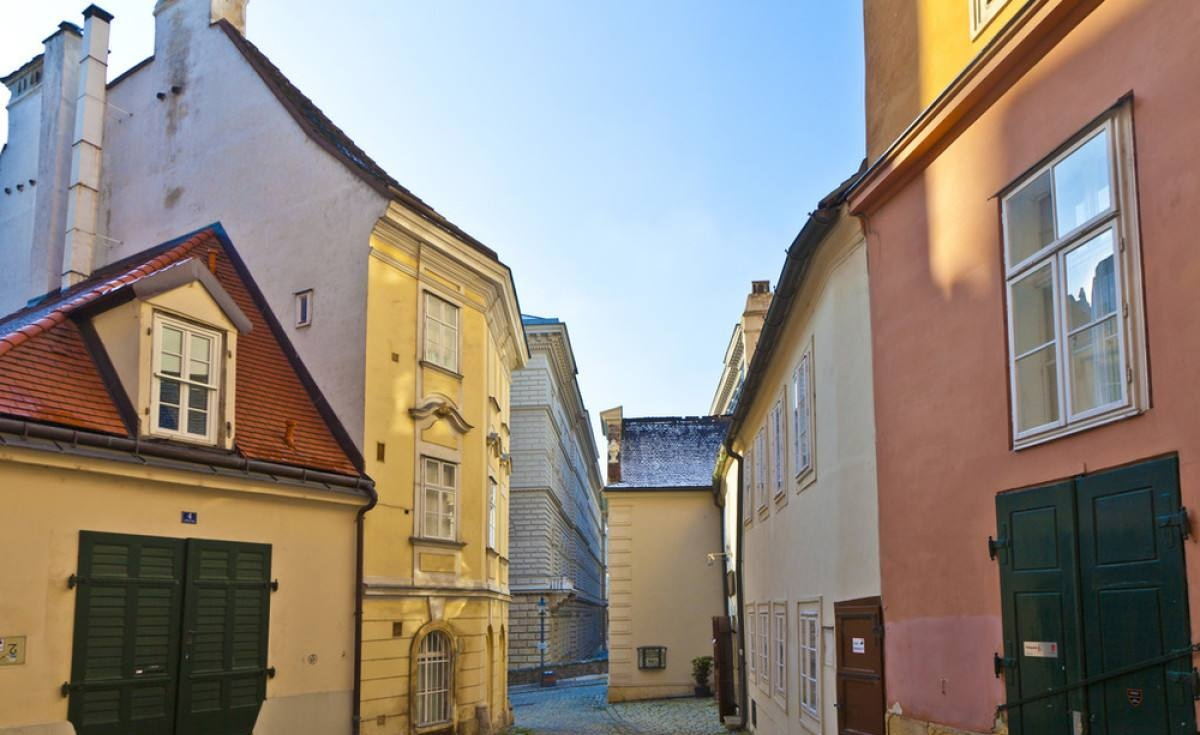 济南历下区人均gdp30万_济南历下区(3)