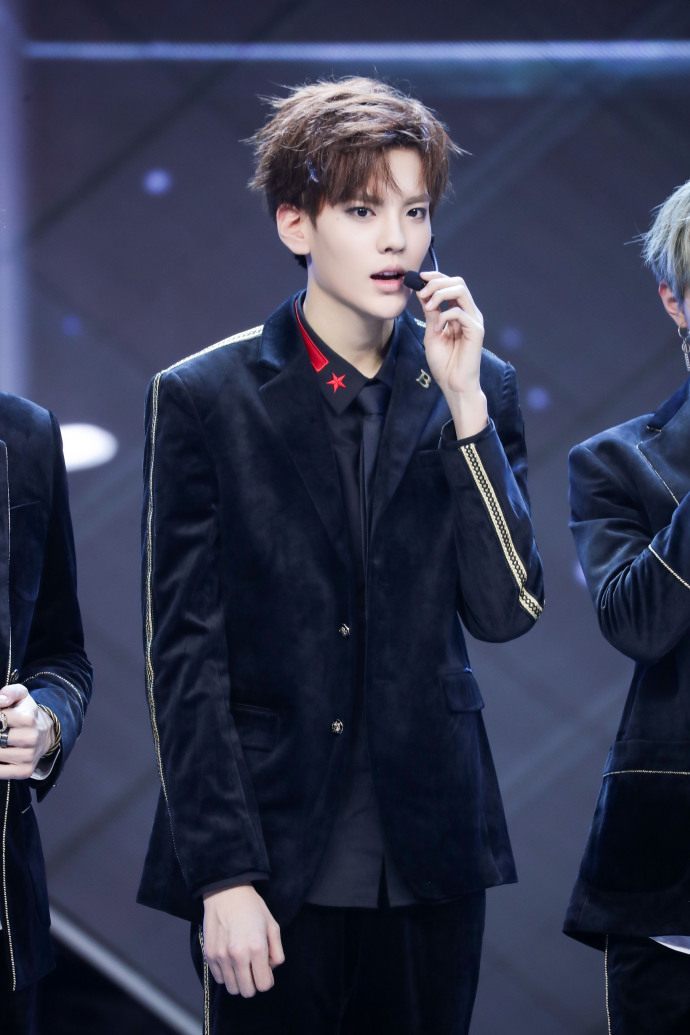 justin范丞丞大爆乐华七子猛料,朱正廷不仅是团