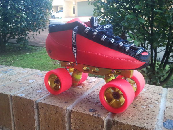 单排轮滑和双排轮滑哪个好玩?_360问答