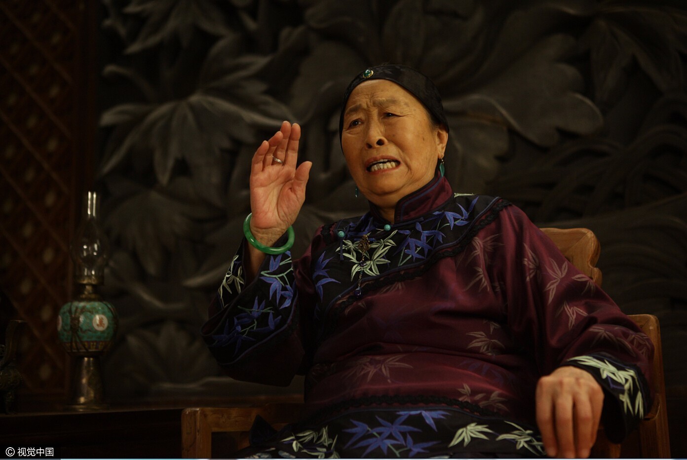 张少华抄了新凤霞家? "丑娘":哎呦喂,这是栽赃!