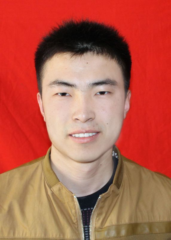 求把证件照P成蓝底,急,四级考试要用 请帮忙。