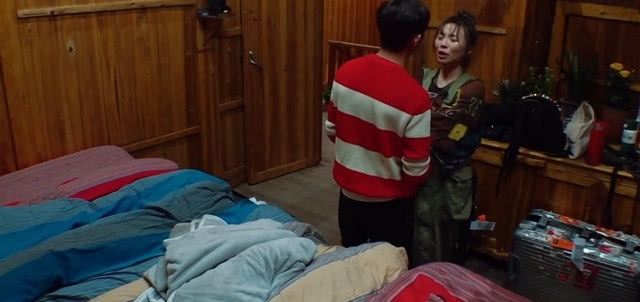 黄雅莉想上《快本》唱歌,却被何炅一口回拒,原