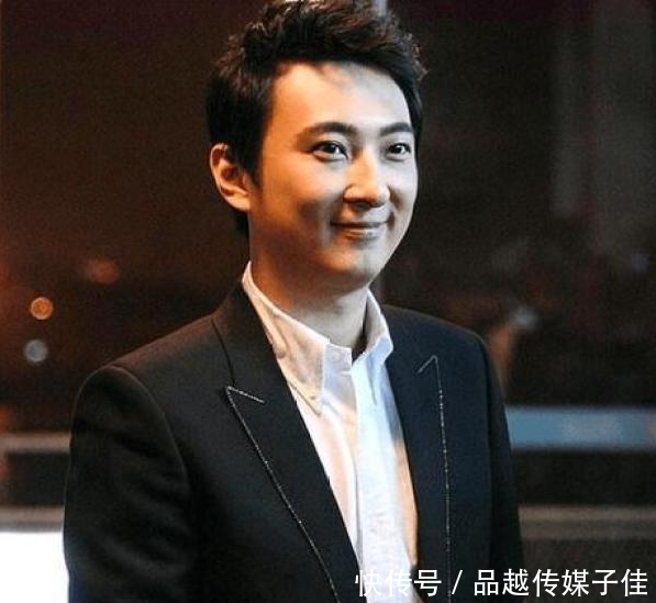 国名老公王思聪再调皮,微博头像骂人被警告,