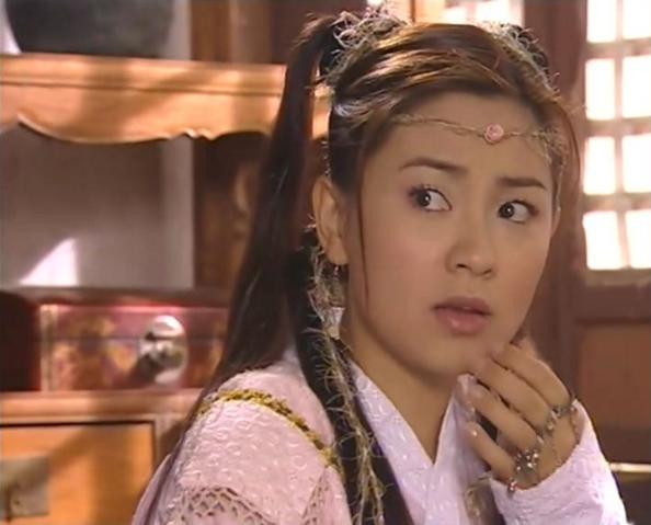 还记得苏有朋版《倚天屠龙记》里的小昭吗?