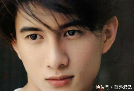 吴奇隆脸肿身胖到不敢认, 经纪人透露好事将