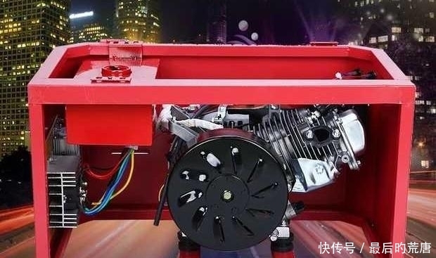 小型电动三轮车