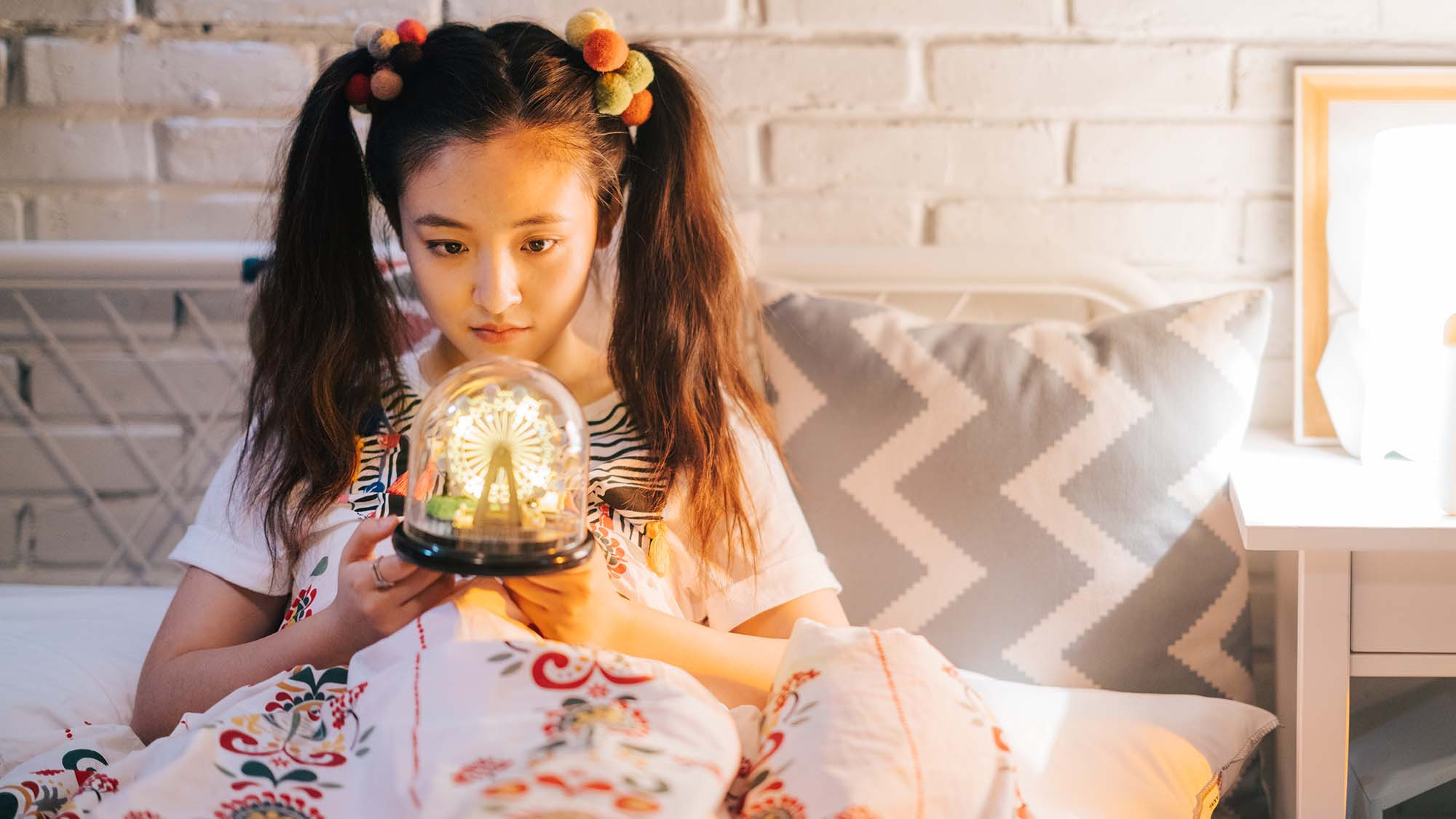 《夜空中最闪亮的星》热播 吴倩黄子韬CP感十