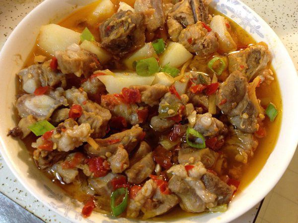 土豆蒸排骨