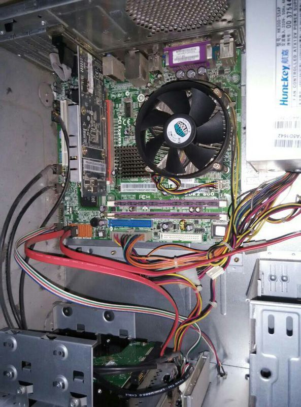 电脑主机开了显示器没反应怎么办_360问答