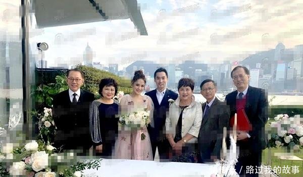 阿娇赖弘国领证现场穿粉色纱裙美出新高度,手