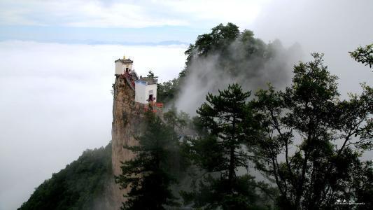 全球最险要的房子，外国人看见大赞中国人了不起