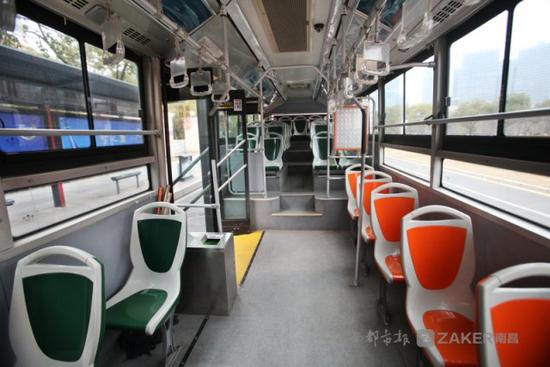 人流稀疏 春节期间南昌上演\"空城计\"