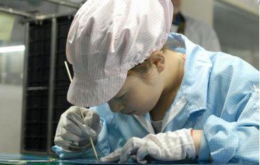 为何年轻的女孩都喜欢去电子厂上班,而不去服