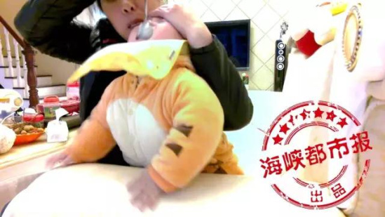 【转】北京时间 保姆掌掴1岁幼儿 捏鼻强灌米糊孩子险窒息 - 妙康居士 - 妙康居士~晴樵雪读的博客 【转】北京时间 保姆掌掴1岁幼儿 捏鼻强灌米糊孩子险窒息 - 妙康居士 - 妙康居士~晴樵雪读的博客