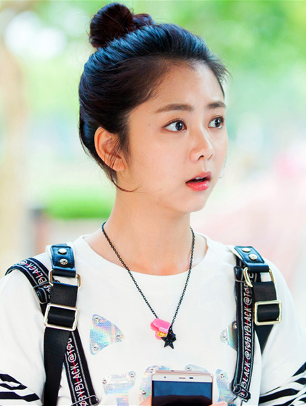 吴磊、谭松韵《旋风少女》恋情升级,迎风夫妻