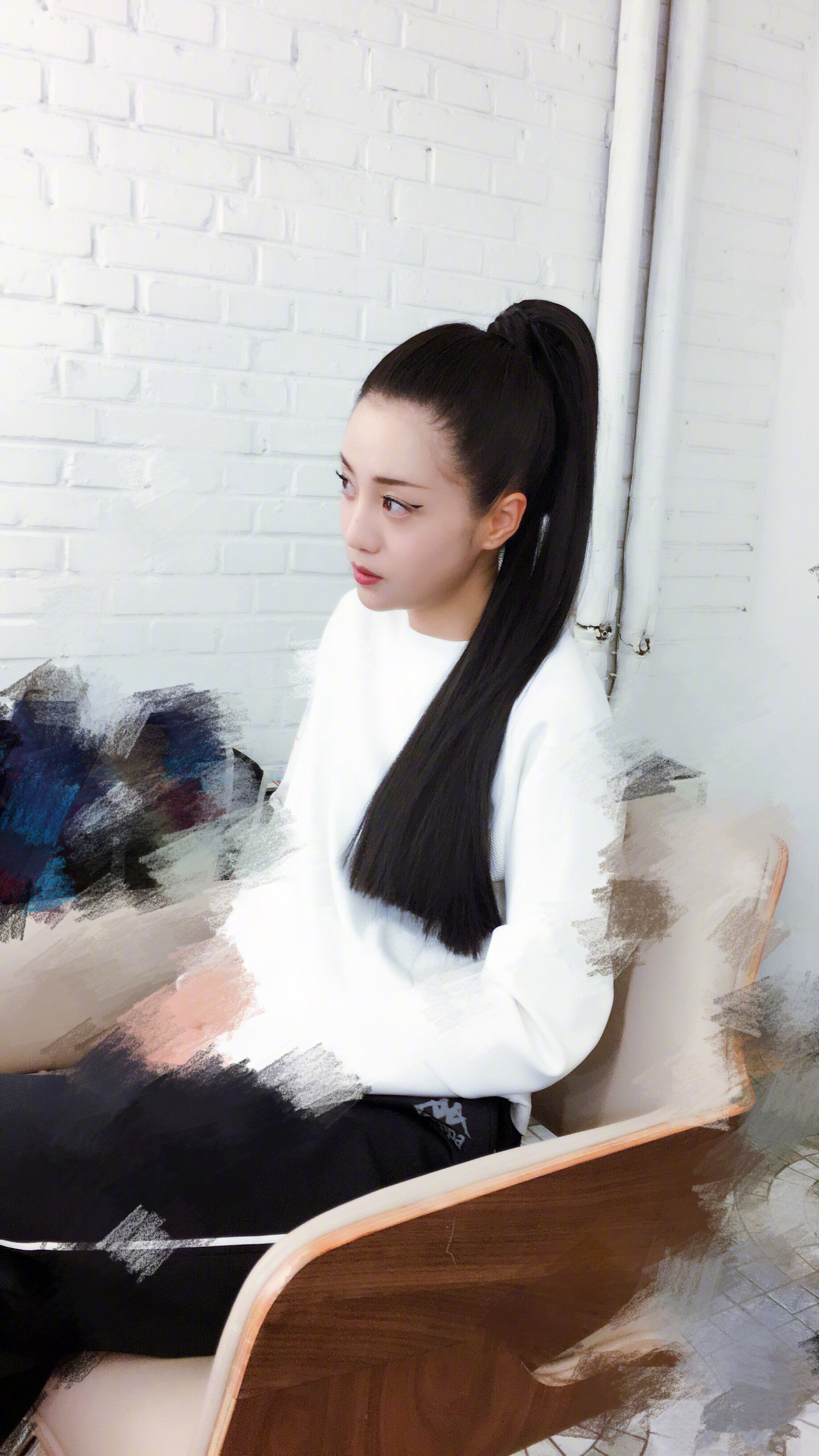 李溪苪出道时照片曝光,和现在判若两人,热巴独