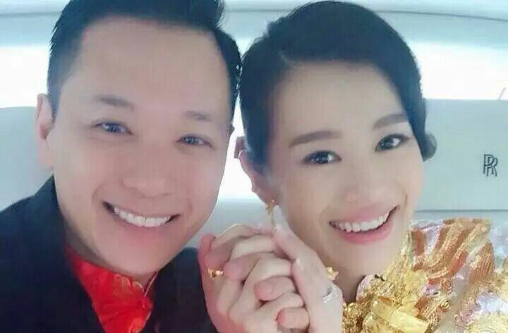 胡杏儿自曝母乳不顺畅, 宝宝吃不饱, 外出也会带