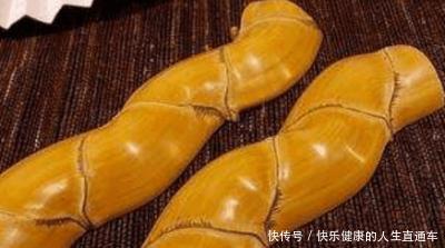 男子旅游随手掰断几根山竹, 村民的几句话, 顿时