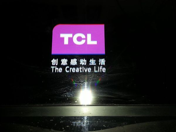 TCL液晶电视,型号C32F220,屏幕颜色不对有重