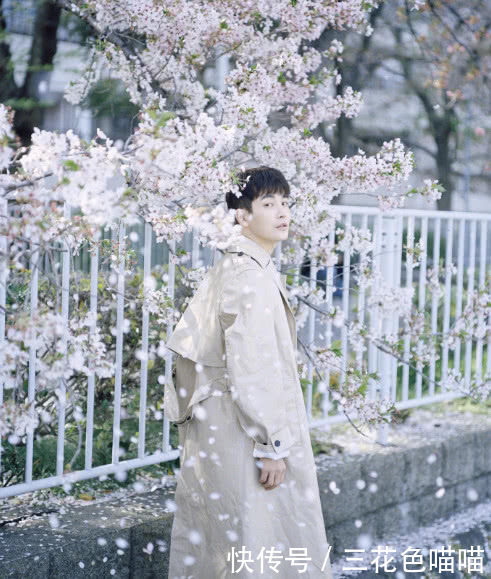 毛晓彤晒照疑似新恋情曝光?网友大呼:比陈翔还