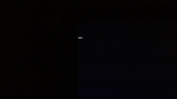 电脑左上角开机出现横条一直跳,系统进不去怎