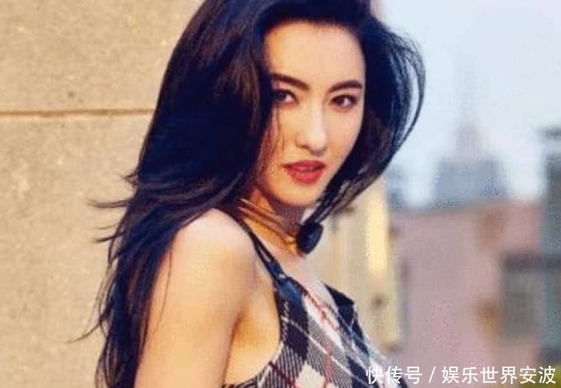 张柏芝首谈三胎生父,含泪说出9字引热议,网友