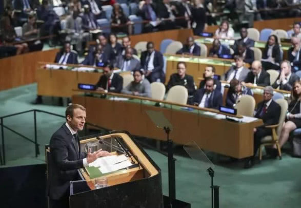 美法矛盾激增,马克龙怒批美国,特朗普:谁给你的胆子!