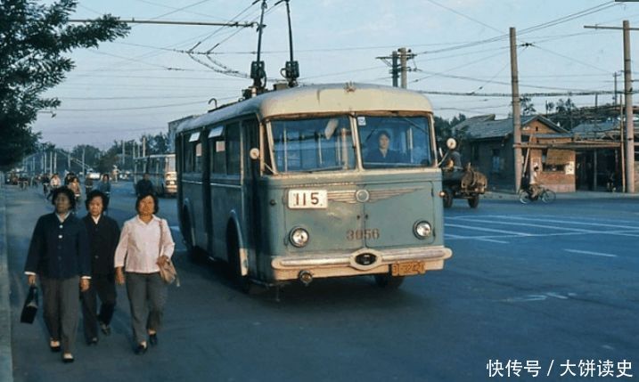 美国人拍摄的1983年中国老照片: 想不到83年的中国是这样子