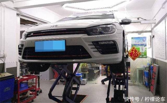 北京一男子花25万买二手跑车大众,看到内饰时