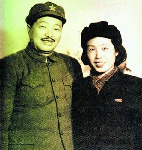 延安四大美女结局:1位破坏了主席的婚姻,2位成了元帅夫人!